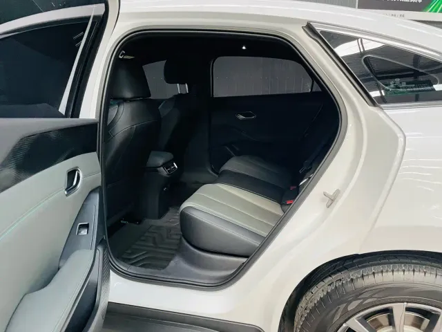 BYD Qin L 2025 EV 470KM Leading Edition — Фото автомобиля 21