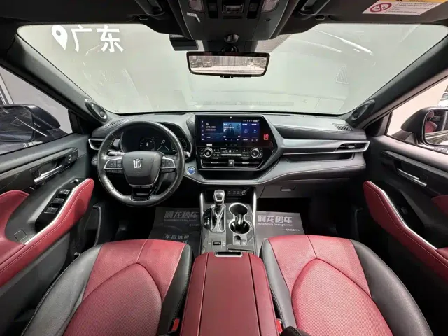 Toyota Crown Kluger — Фото автомобиля 6