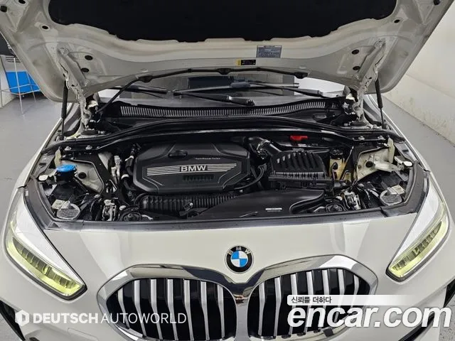 BMW 1 Series F40 — Фото автомобиля 6