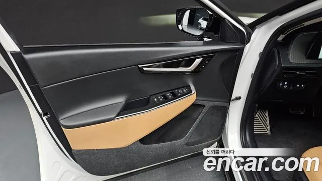 Kia EV6 — Фото автомобиля 23