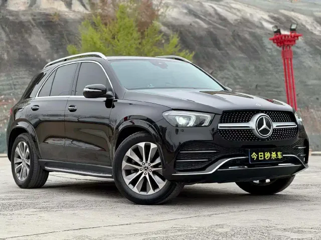 Mercedes-Benz GLE-Class — Фото автомобиля 3