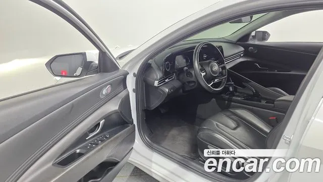 Hyundai AVANTE Новый Avante (CN7) — Фото автомобиля 10