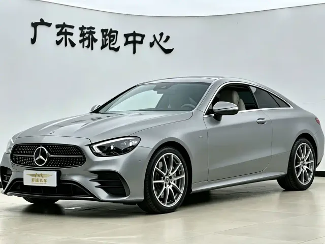Mercedes-Benz E-Class — Фото автомобиля 7