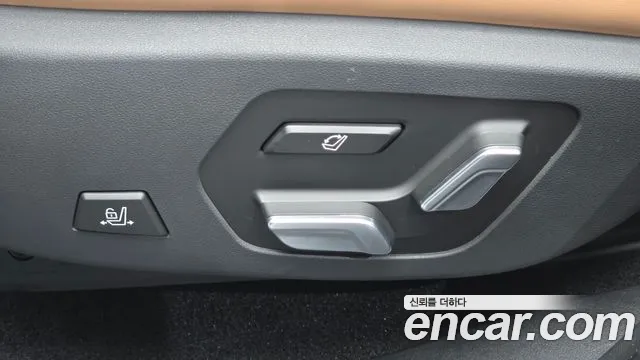 Hyundai Santa Fe MX5 — Фото автомобиля 17