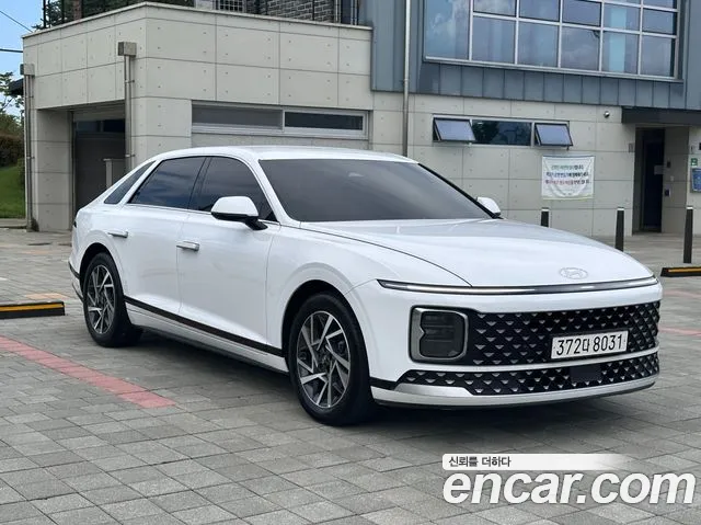 Hyundai Grandeur GN7 — Фото автомобиля 4