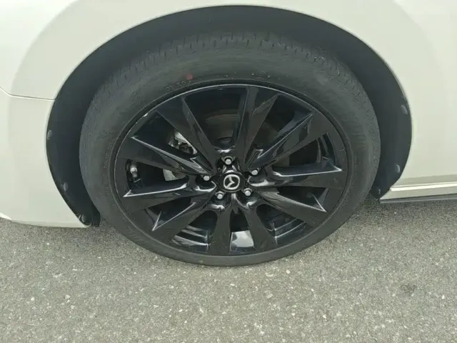 Mazda Axela — Фото автомобиля 22