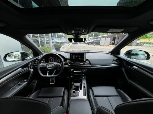 Audi Q5L — Фото автомобиля 9