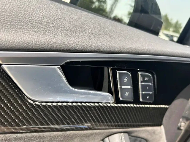 Audi A4L — Фото автомобиля 12