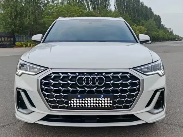 Audi Q3 — Фото автомобиля 2