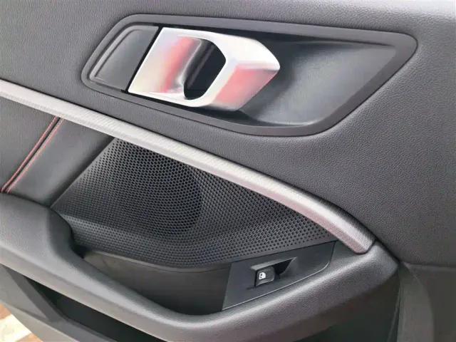 BMW 2 Series — Фото автомобиля 9