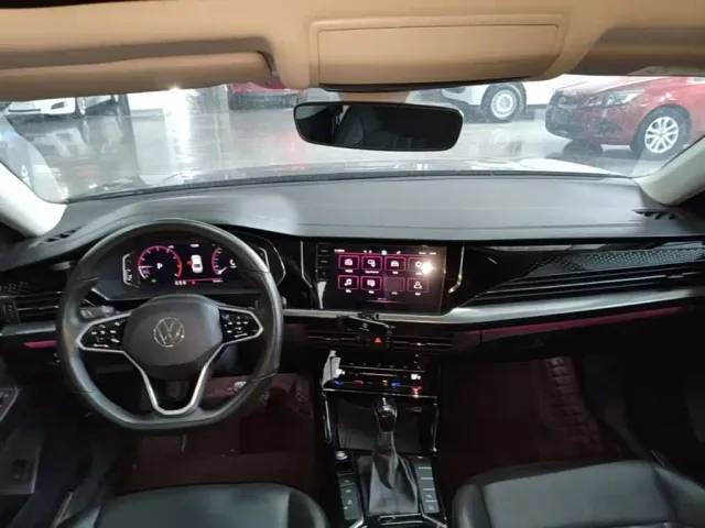 Volkswagen Passat — Фото автомобиля 9