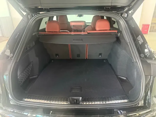 Audi Q5L — Фото автомобиля 12