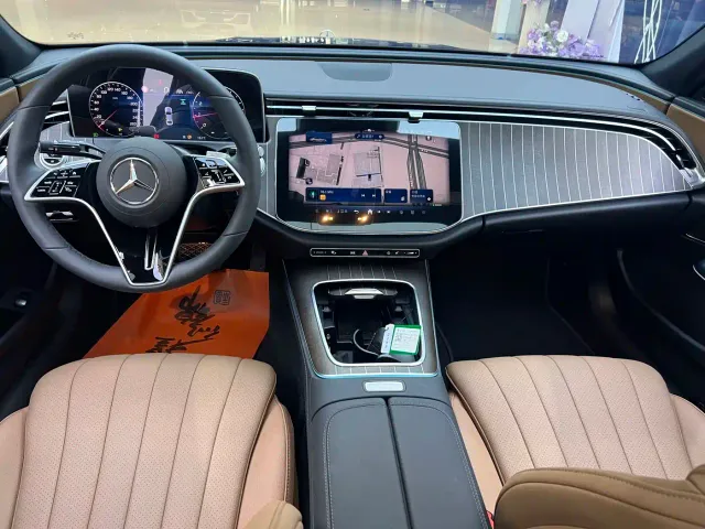 Mercedes-Benz E-Class — Фото автомобиля 10