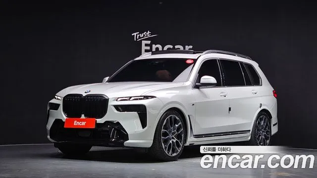 Фотография автомобиля — BMW X7 G07