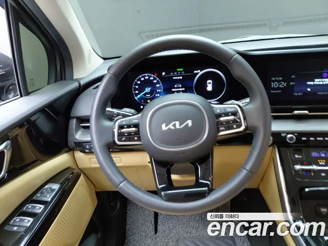 Kia Carnival Generation 4 — Фото автомобиля 20