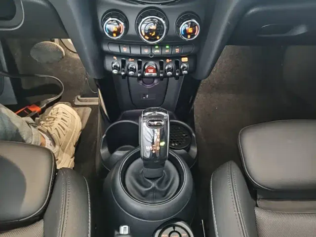 MINI Hatch — Фото автомобиля 9