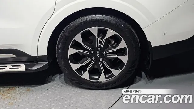 Kia Canival Carnival 4 поколение Бензин 7 мест Signature — Фото автомобиля 17