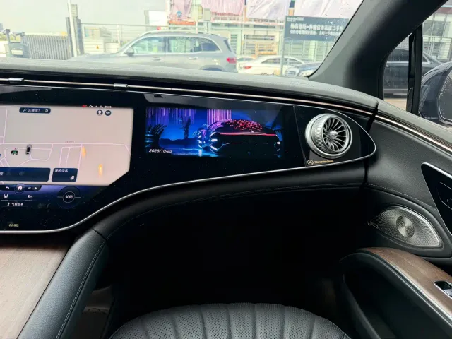 Mercedes-Benz EQS — Фото автомобиля 15