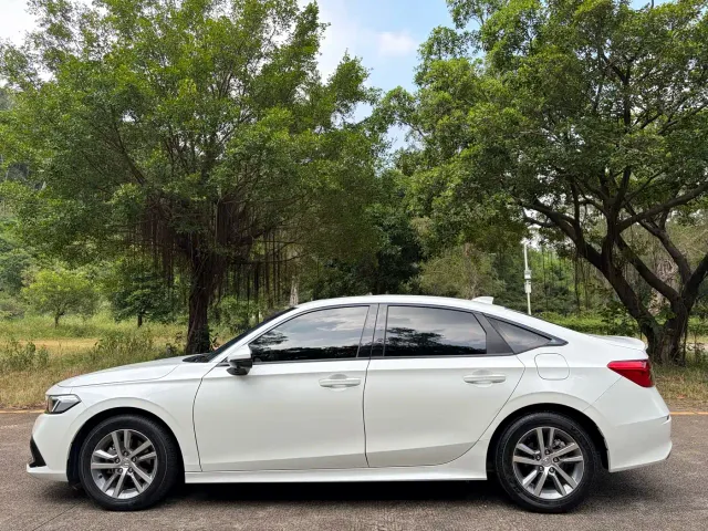 Honda Civic — Фото автомобиля 4