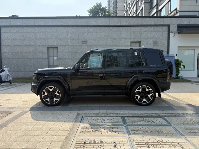 iCAR V27 — Фото автомобиля 12
