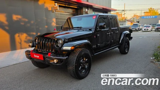 Фотография автомобиля — Jeep Gladiator JT