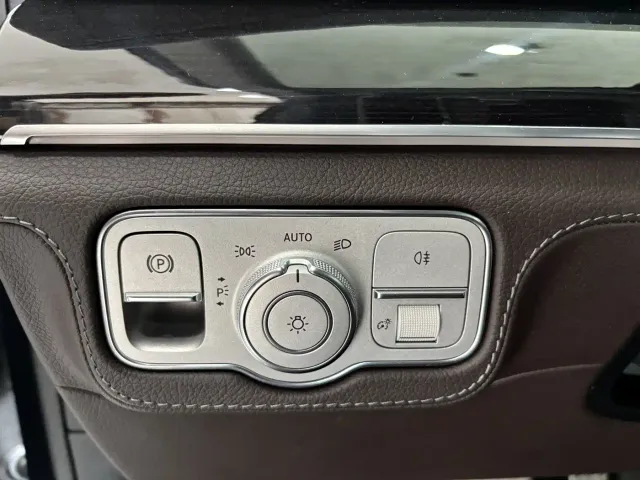 Mercedes-Benz GLS-Class — Фото автомобиля 15