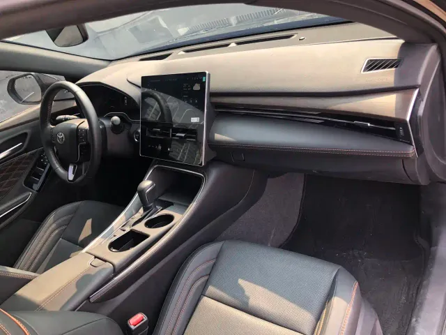 Toyota Avalon — Фото автомобиля 15