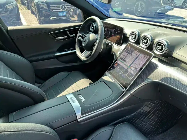 Mercedes-Benz C-Class — Фото автомобиля 14
