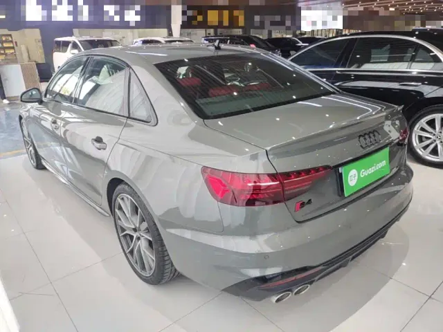 Audi S4 — Фото автомобиля 4