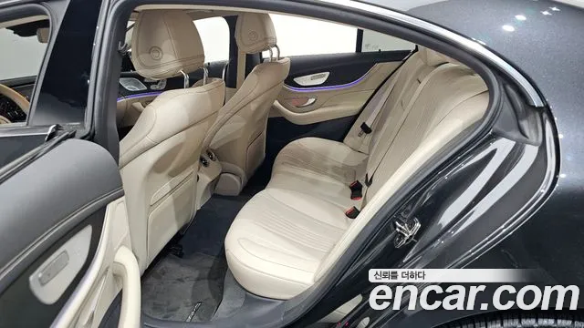 Mercedes-Benz CLS-Class — Фото автомобиля 10
