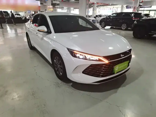 BYD Qin L — Фото автомобиля 3