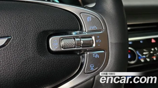 Genesis GV80 — Фото автомобиля 30
