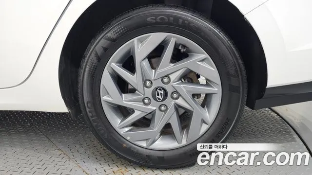 Hyundai Avante CN7 — Фото автомобиля 20