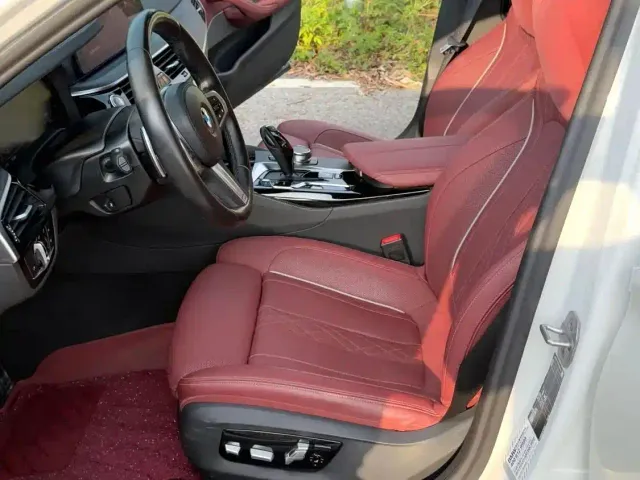 BMW 5 Series — Фото автомобиля 6