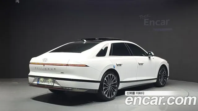 Hyundai Grandeur GN7 — Фото автомобиля 2
