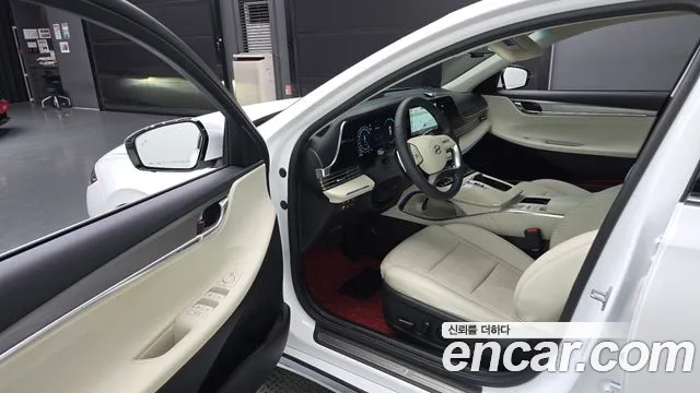 Hyundai Grandeur — Фото автомобиля 10
