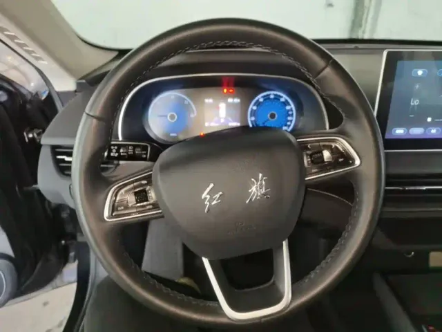 Hongqi E-QM5 — Фото автомобиля 10