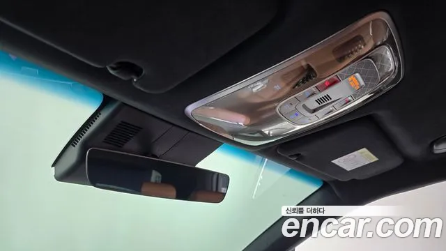 Genesis GV70 — Фото автомобиля 26