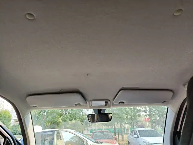 Wuling Hongguang Mini EV — Фото автомобиля 17