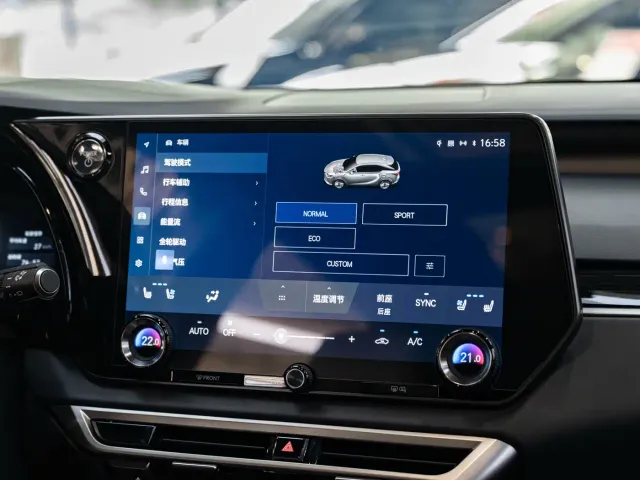 Lexus RX — Фото автомобиля 16
