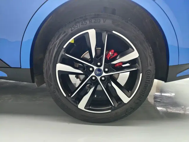 Ford EVOS — Фото автомобиля 10