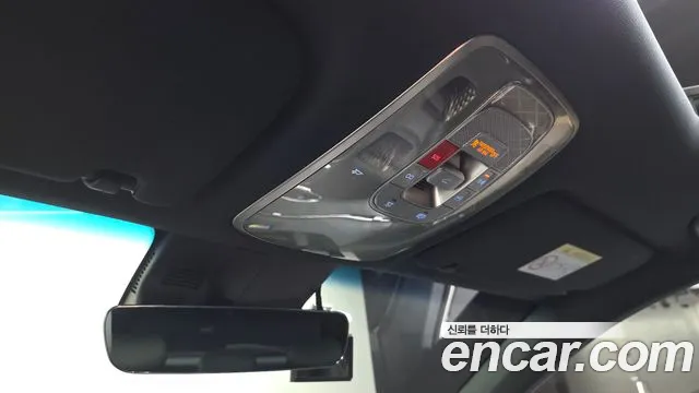 Genesis GV70 — Фото автомобиля 30
