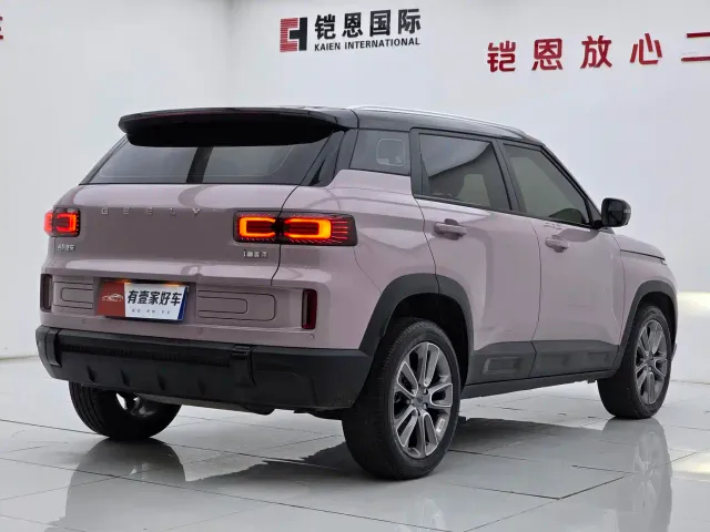 Geely Geely ICON 2026 Chocolate 1.5TD Pure Edition — Фото автомобиля 4