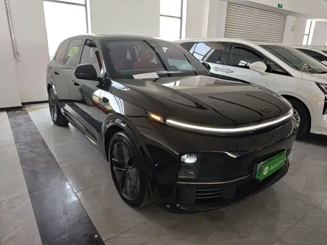 Li Auto L7 — Фото автомобиля 3
