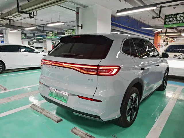 Geely Galaxy E5 — Фото автомобиля 13