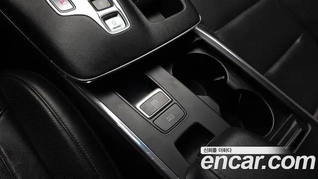Hyundai Grandeur New — Фото автомобиля 24