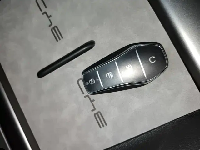 BYD Seal 05 DM-i — Фото автомобиля 8