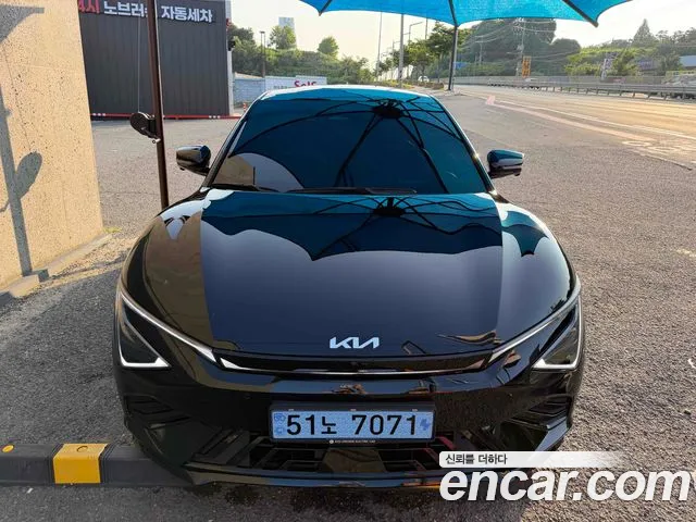 Kia EV6 — Фото автомобиля 3