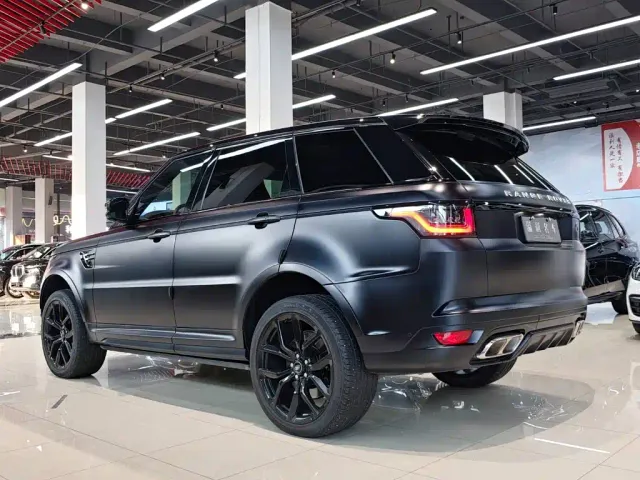 Land Rover Range Rover Sport — Фото автомобиля 14