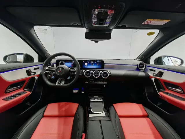 Mercedes-Benz A-Class AMG — Фото автомобиля 10